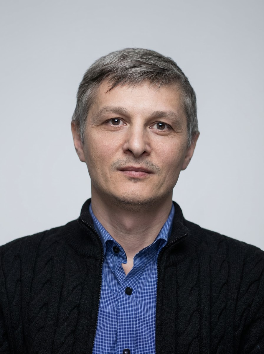 Зиновьев Юрий